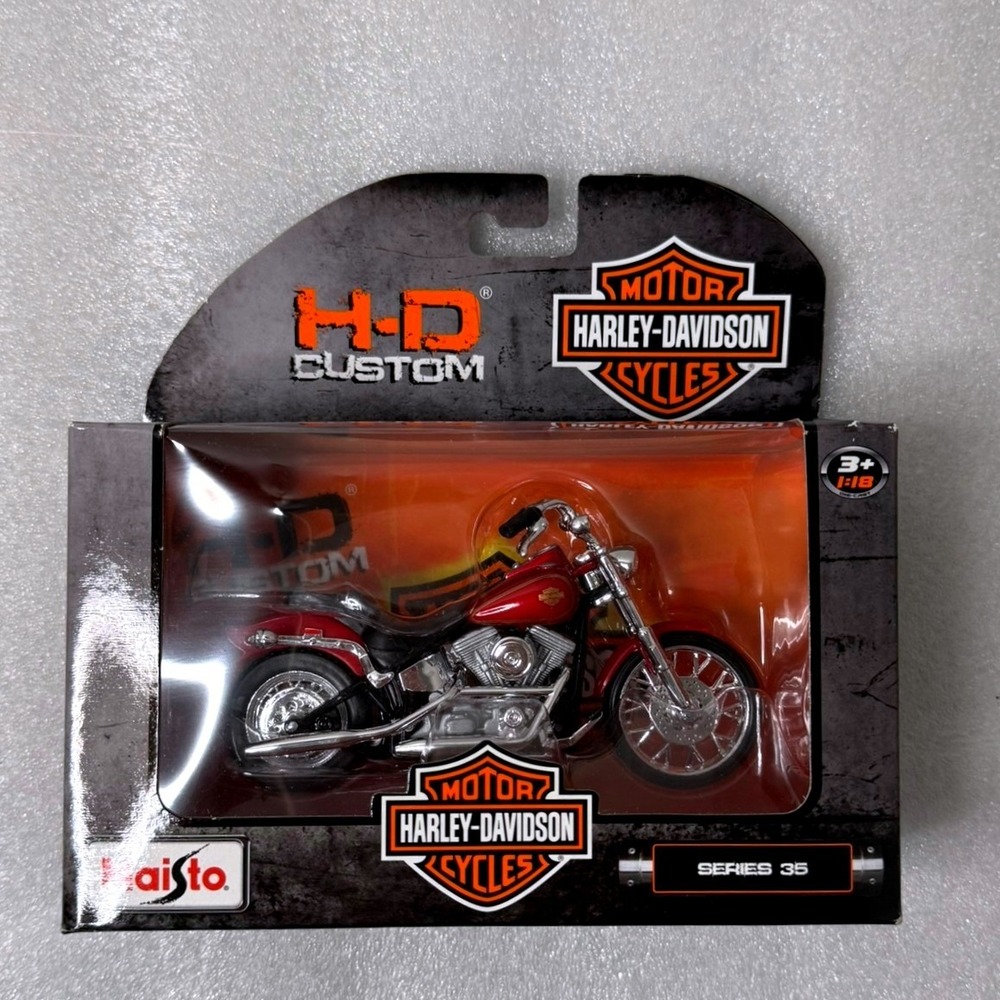 Maisto Harley-Davidson Custom Series 35 Red 1:18 Scale Die-Cast Motorcycle New